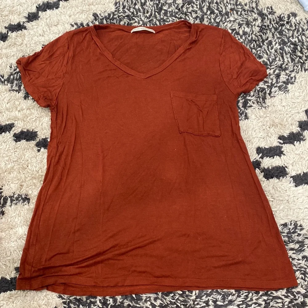 Tshirt - Picture 1 of 1